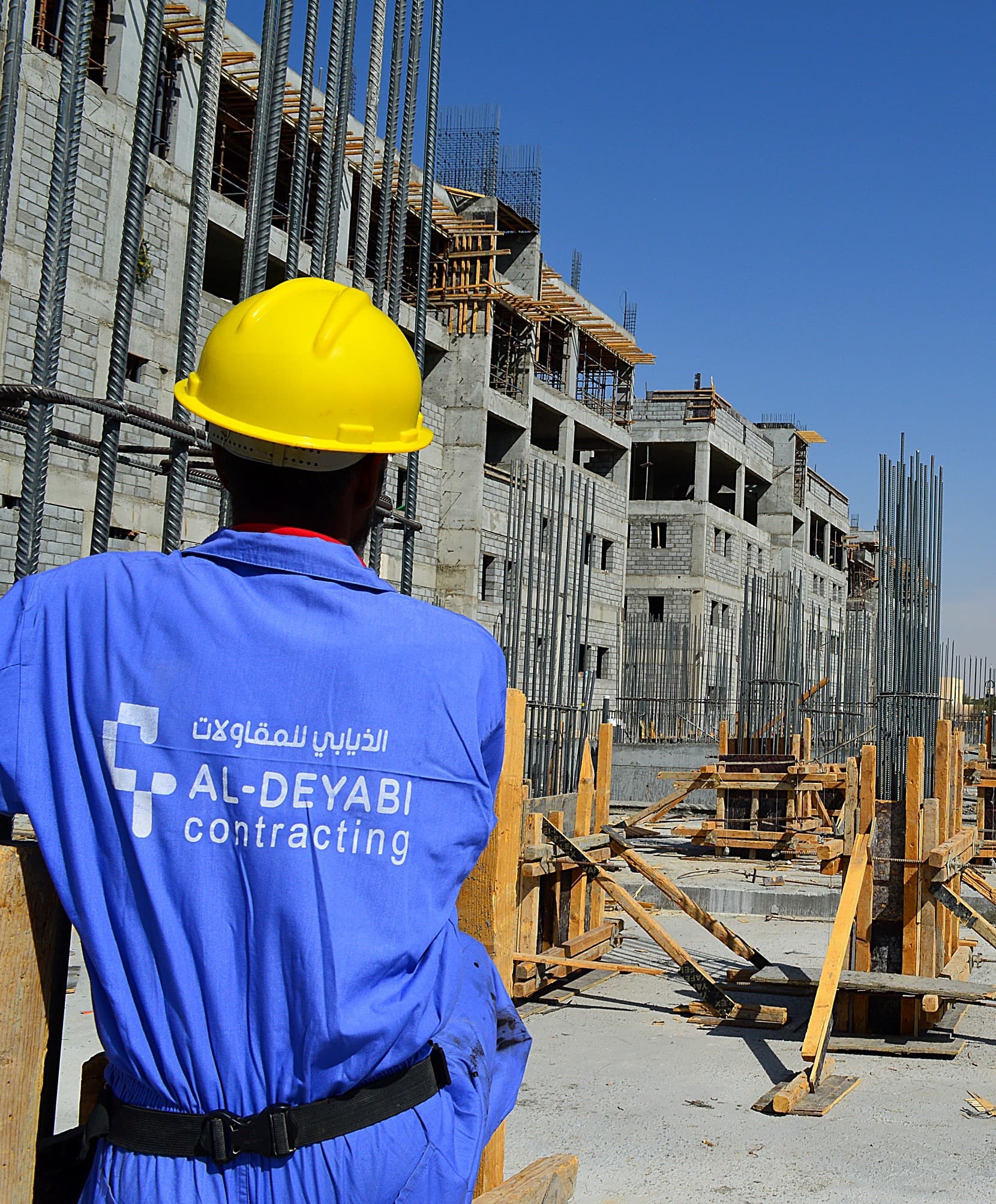مهندس الذيابي في الموقع
